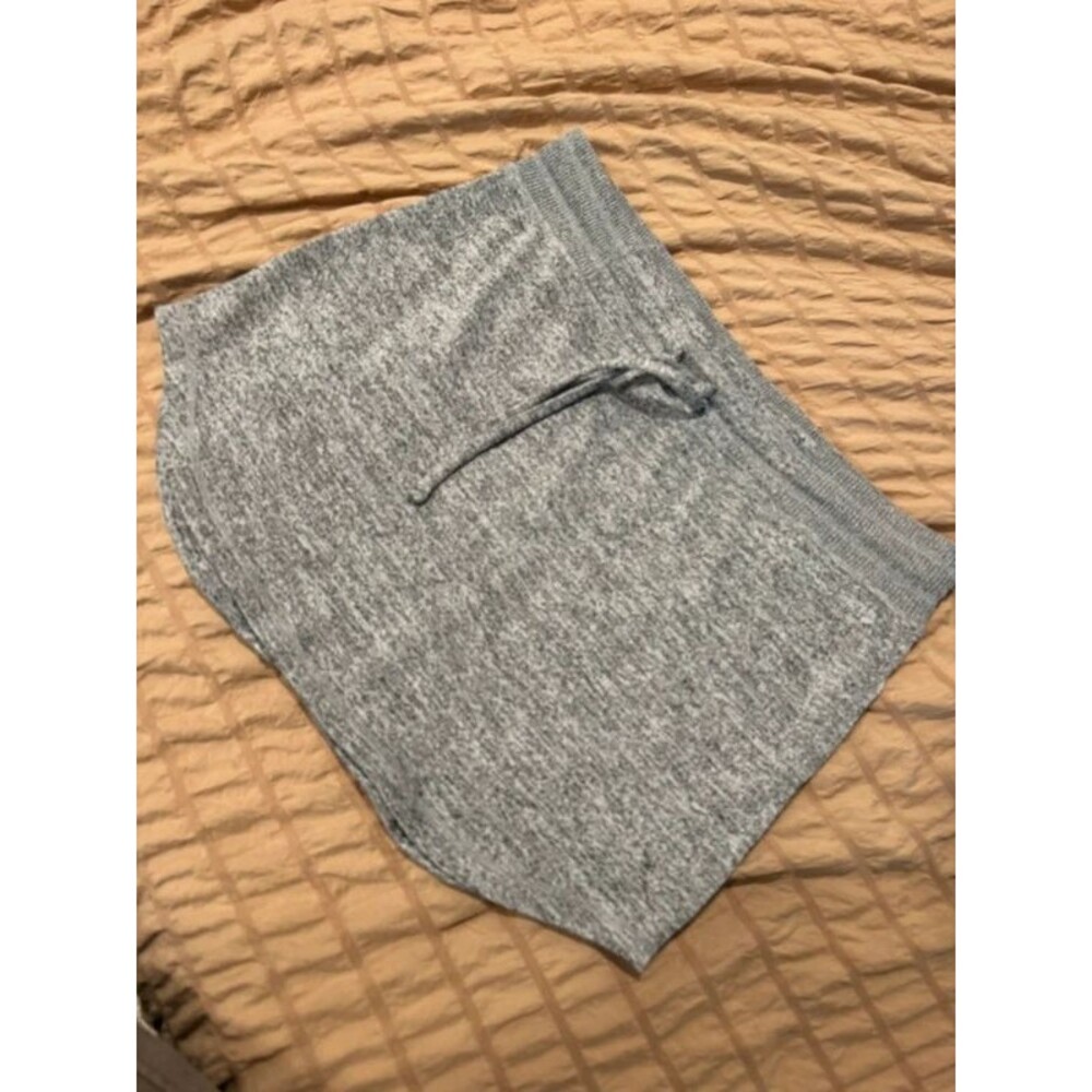 Women’s 90 Degree Gray Skirt-Size XL
